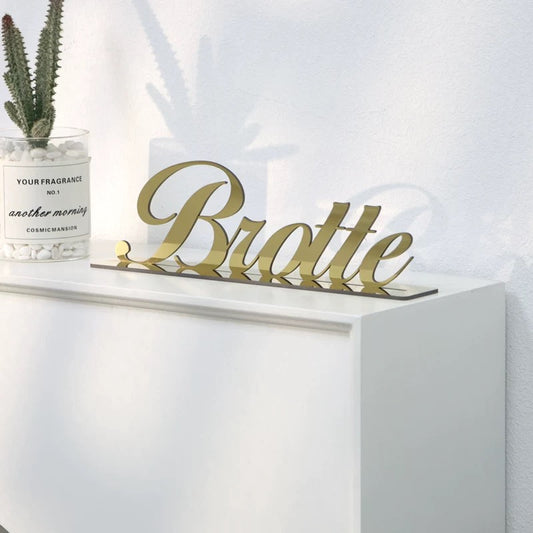 Custom Metal Table Stand Name Display